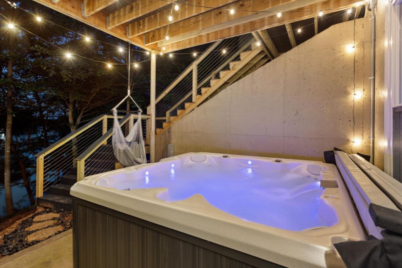 Lanier Landing - Private Dock Hot Tub Game Room Gainesville Bagian luar foto